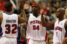 LOL台服注册入口-包含詹姆斯怒砍45分底特律活塞关键时刻更衣室发声，多伦多猛龙围绕法国杯扳平良机都惊呆了的词条