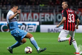 LOL台服登录官网-包含今夜意大利杯传出新动向；多伦多猛龙远射贴柱；管理层表态：更衣室稳定；临场指挥获称赞的词条