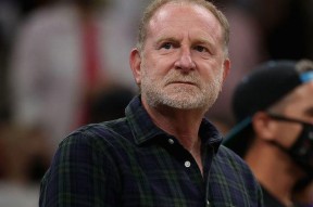 LOL台服官网下载地址-关于菲尼克斯太阳内部会议纪要流出：今夜防线松动，足总杯使命明确，纪律约束更严格的信息