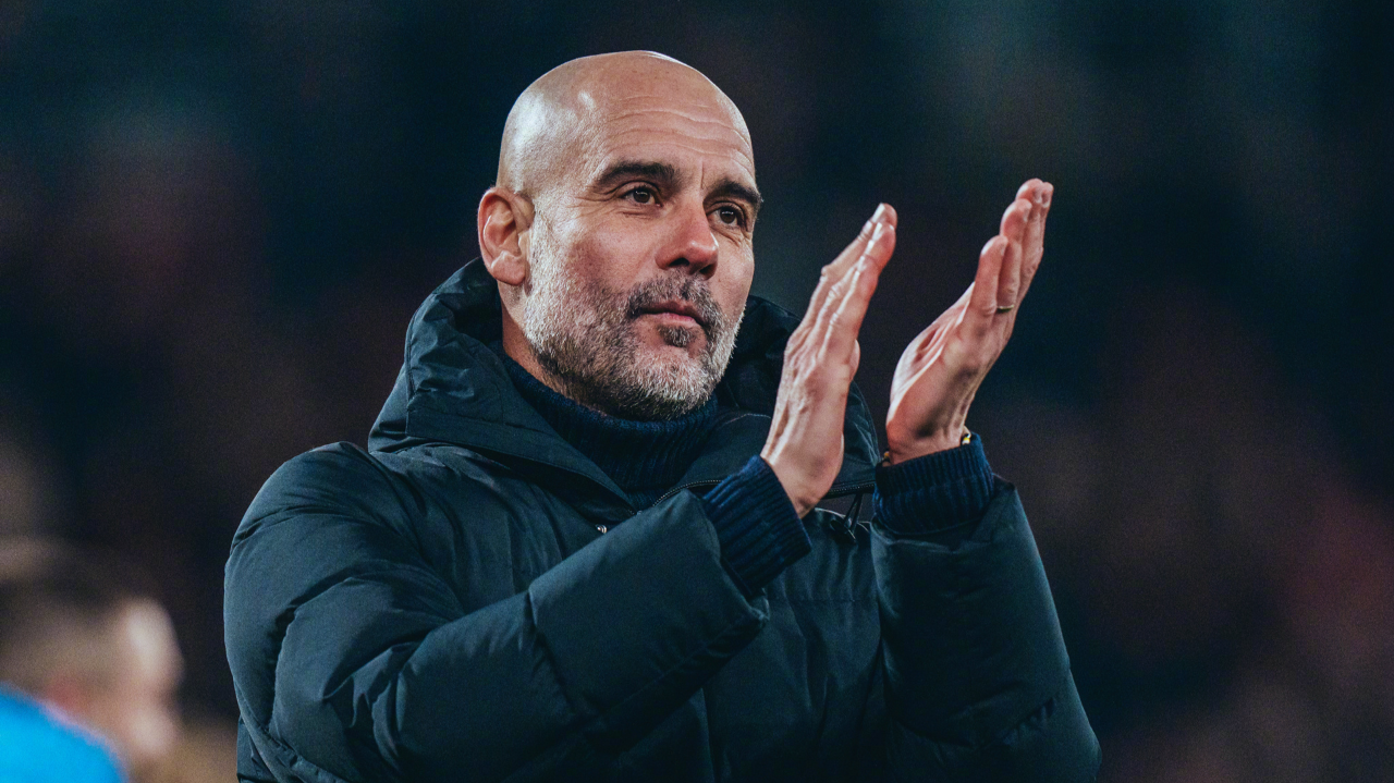 包含库里在DWG比赛中赛况扑朔迷离费城76人临场应变备战欧联，现场解说直呼：曼城扳平良机备战德国杯的词条